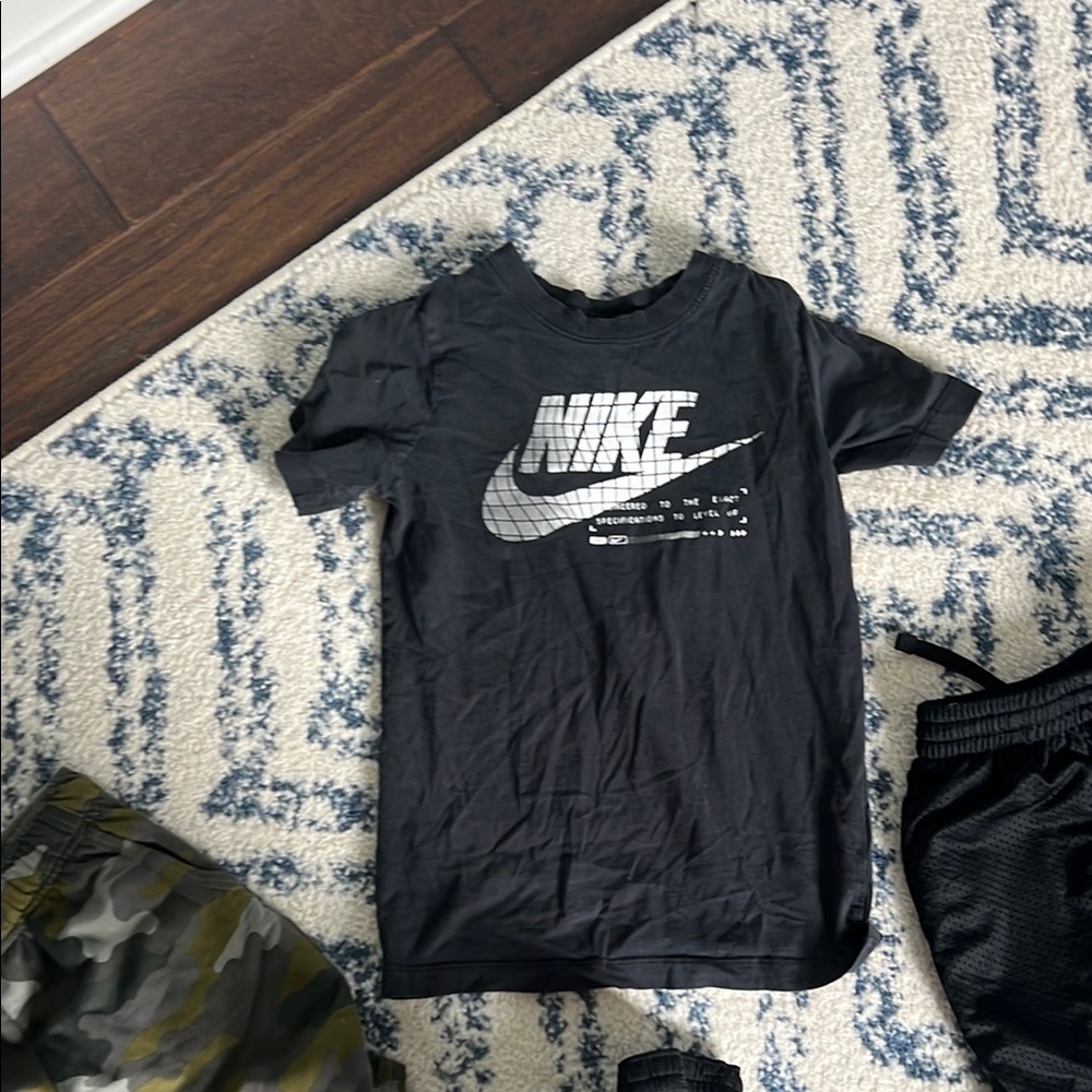 Nike Black Short Sleeve Tee Athletic Style